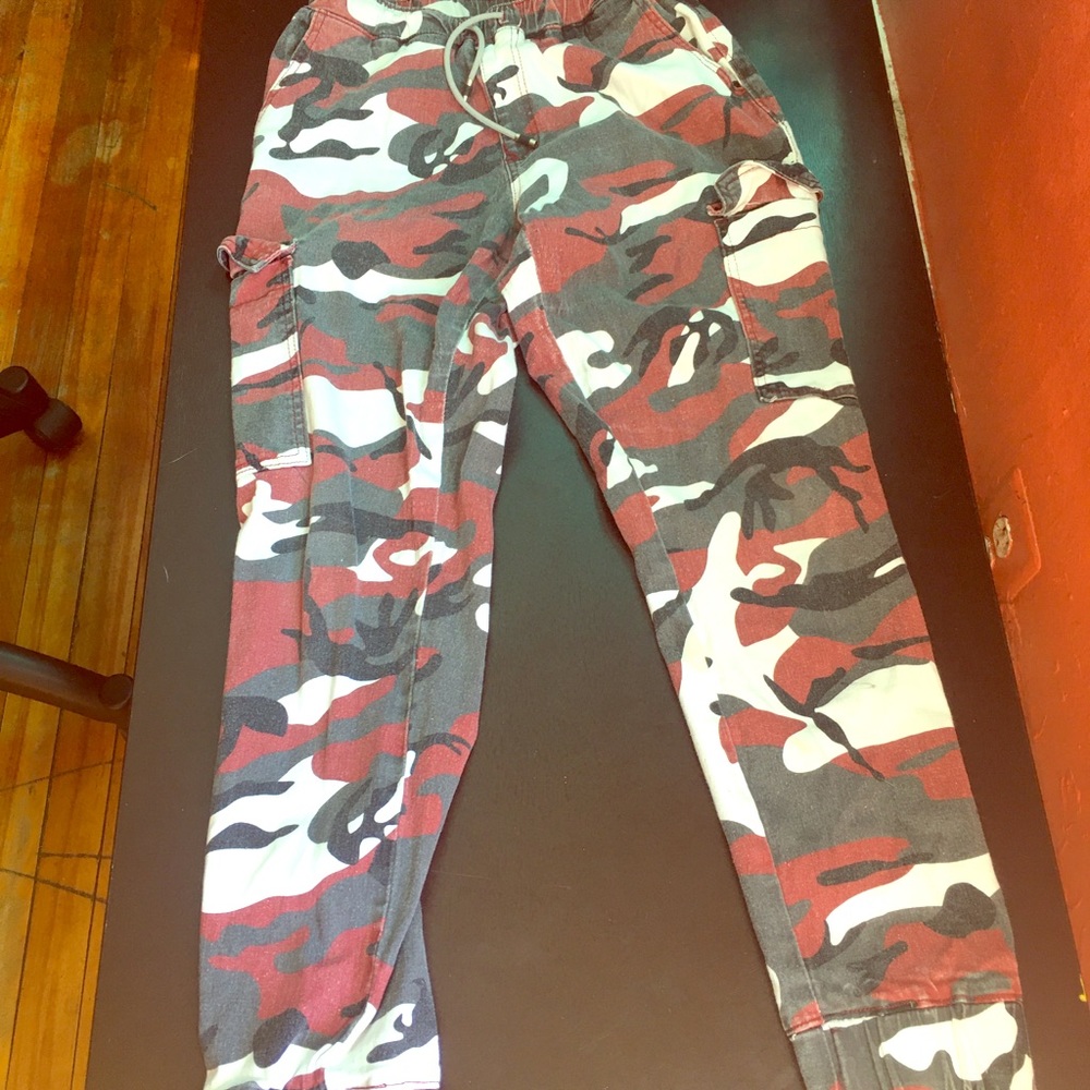 Red camouflage pants